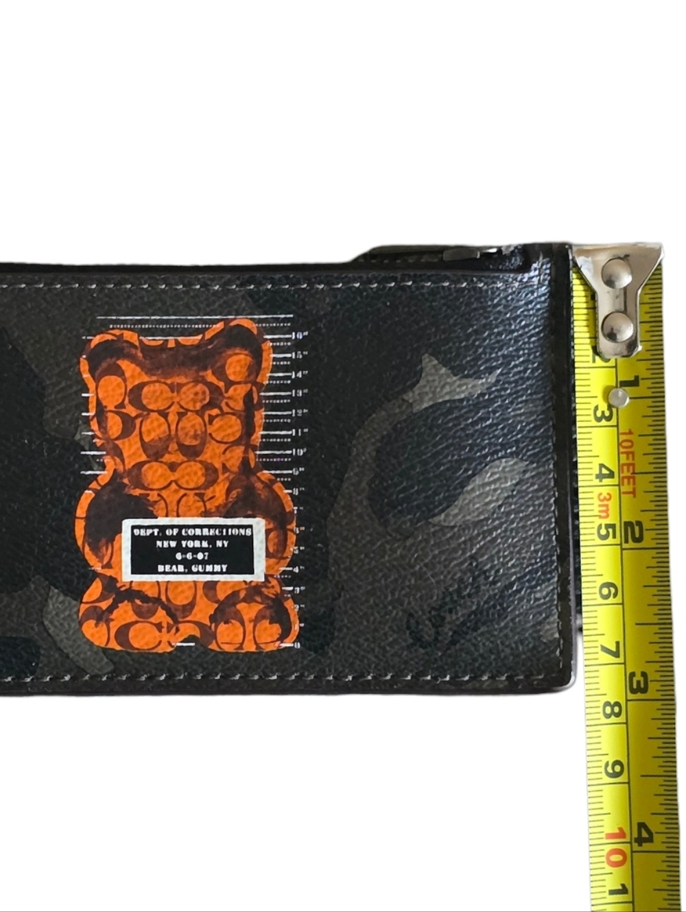 COACH VANDAL GUMMY BEAR ZIP CAMO CARD CASE 76859 EUC - Picture 3 of 7